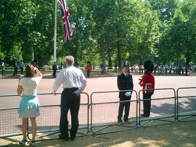 Putin's Entourage, Buckingham Garden